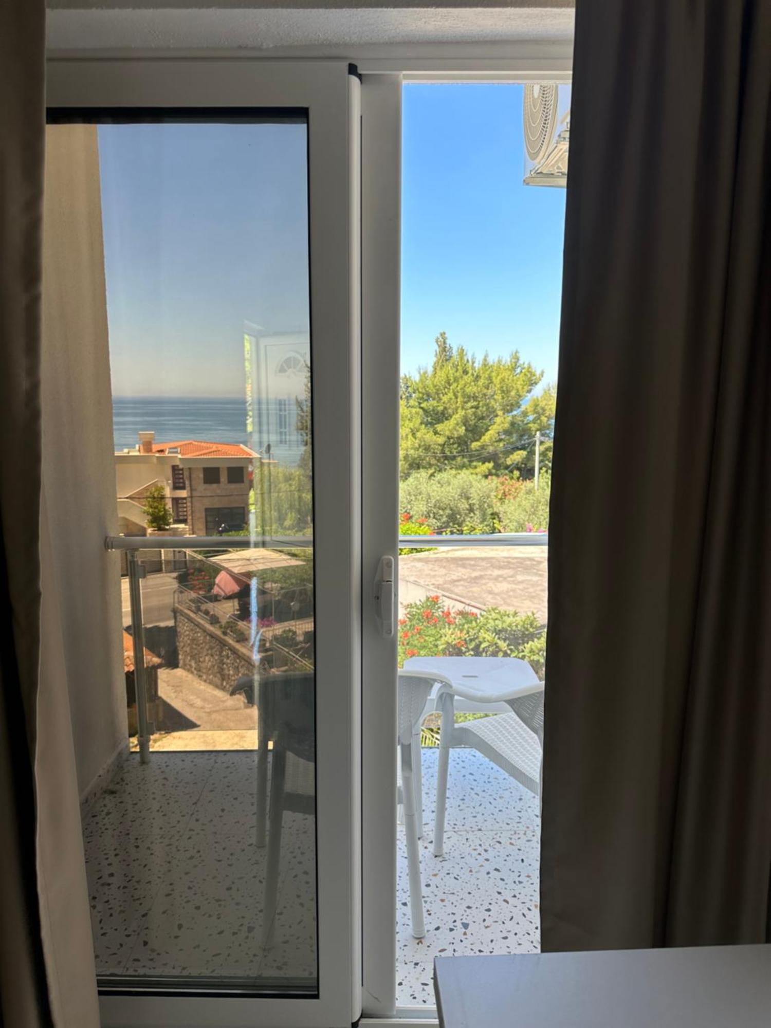 Dilan By The Sea