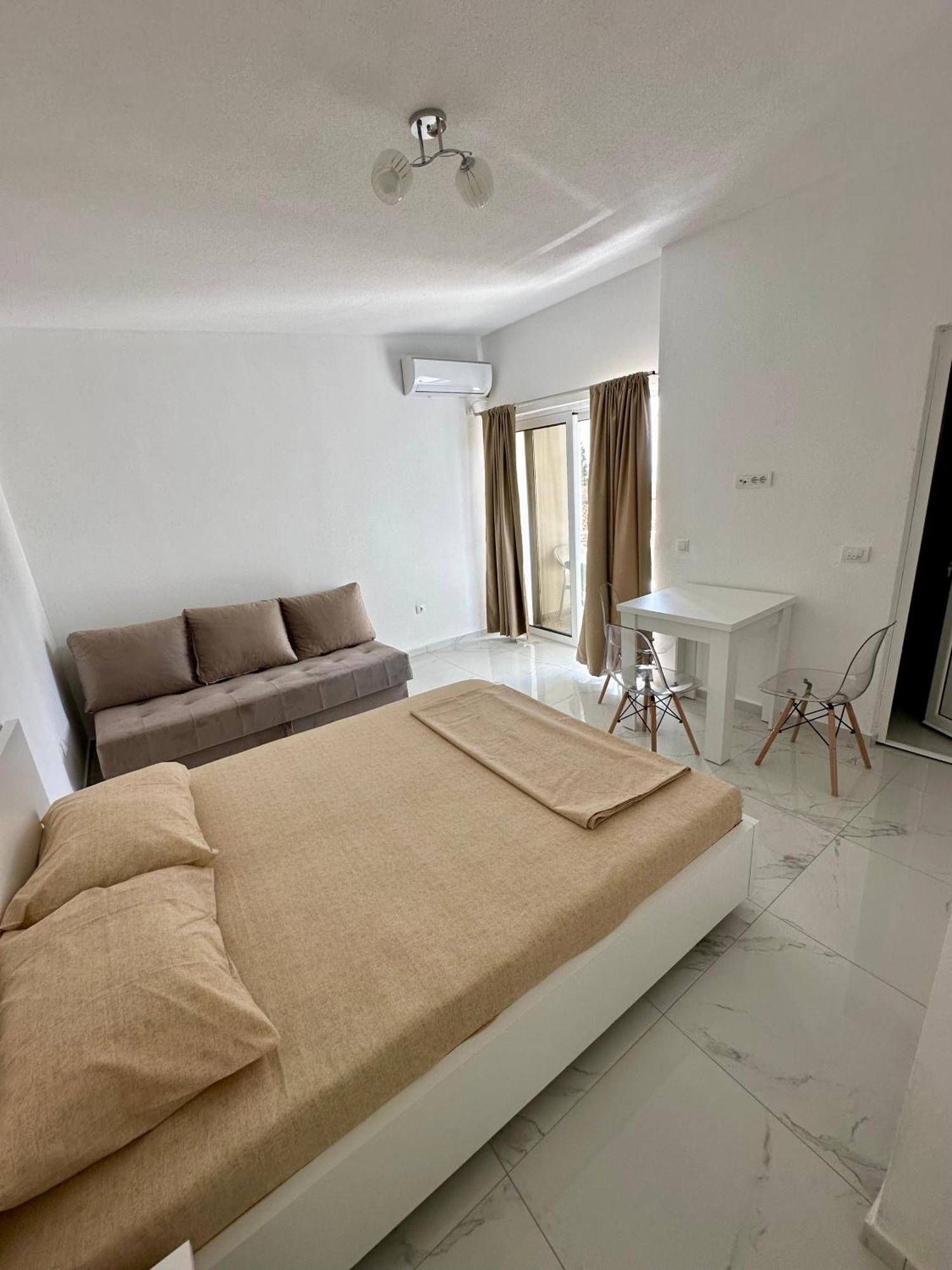 Dilan By The Sea Апартаменти *