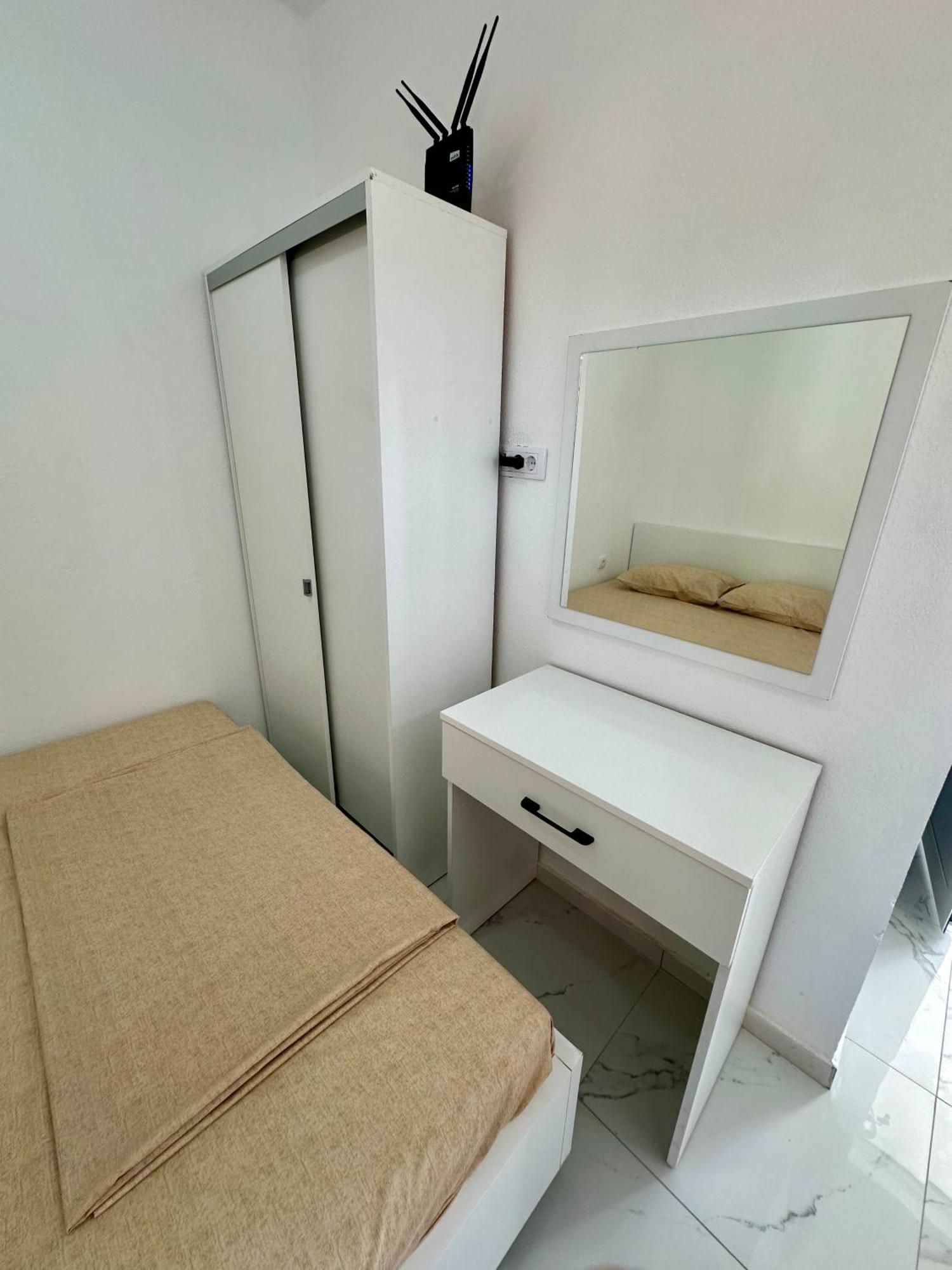 Apartment Dilan By The Sea Bar