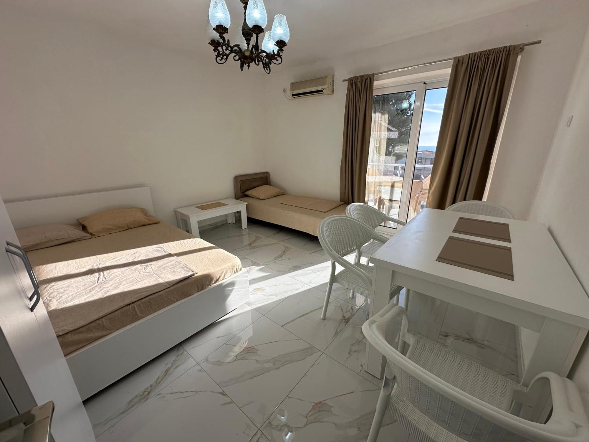 Dilan By The Sea Apartment Bar